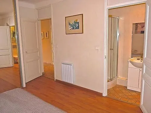 Lovely 2 Bed 2 Bath Apartment In Cannes On Rue Antibea Easy Walk To The Palais 224